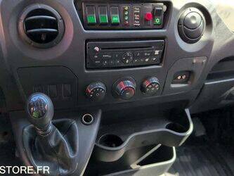 2012-renault-master-1446146-46786538