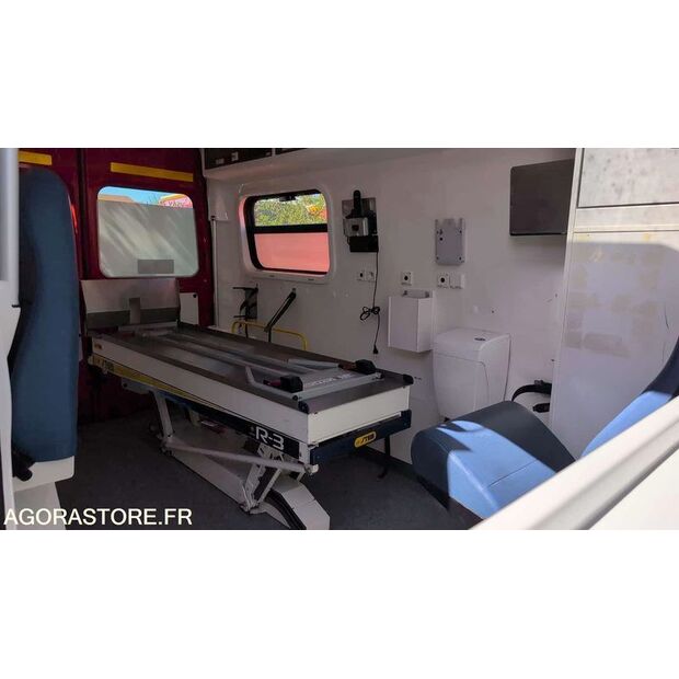 2012 رينو Master-46786539