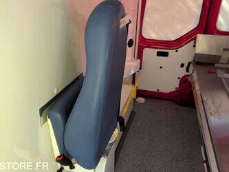 2012-renault-master-1446146-46786542