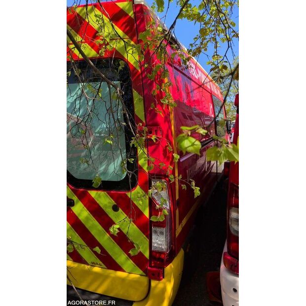 2012 رينو Master-46786549