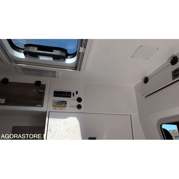 2012 رينو Master-46786551