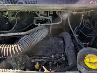 2012-renault-master-1446146-46786554