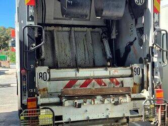 2005-renault-premium-1446148-46786570