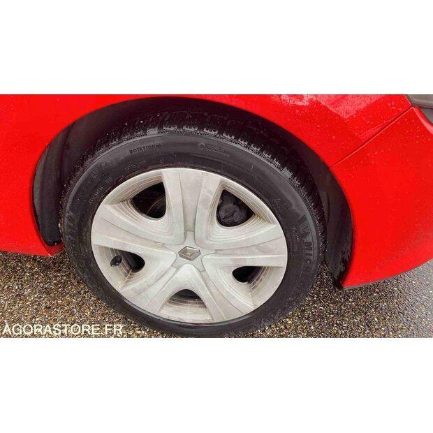 2014 Renault Clio-46786635