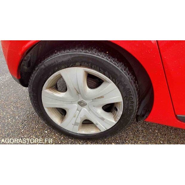 2014 Renault Clio-46786645