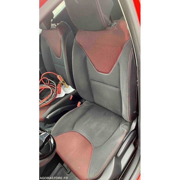 2014 Renault Clio-46786651