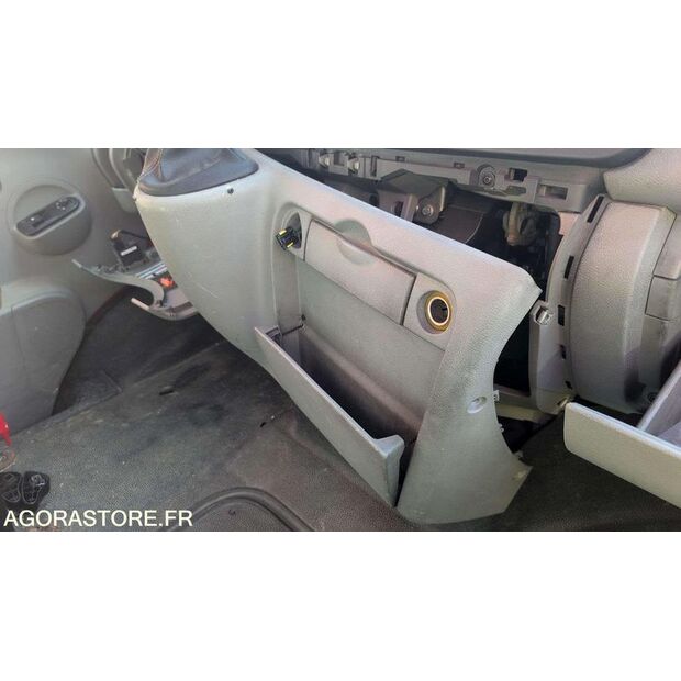 2005 Renault Master-46786736