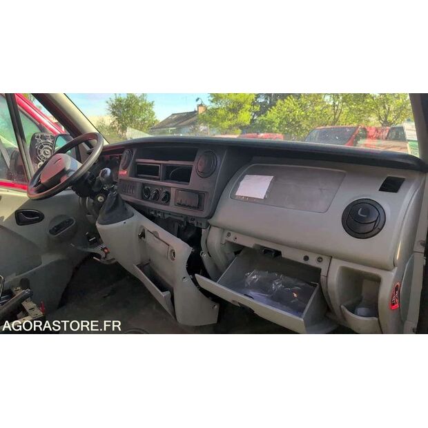 2005 Renault Master-46786739