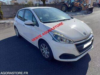 2015-peugeot-208-1446173-46786893