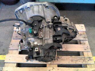 صورة ل صندوق التروس 2018 أخرى