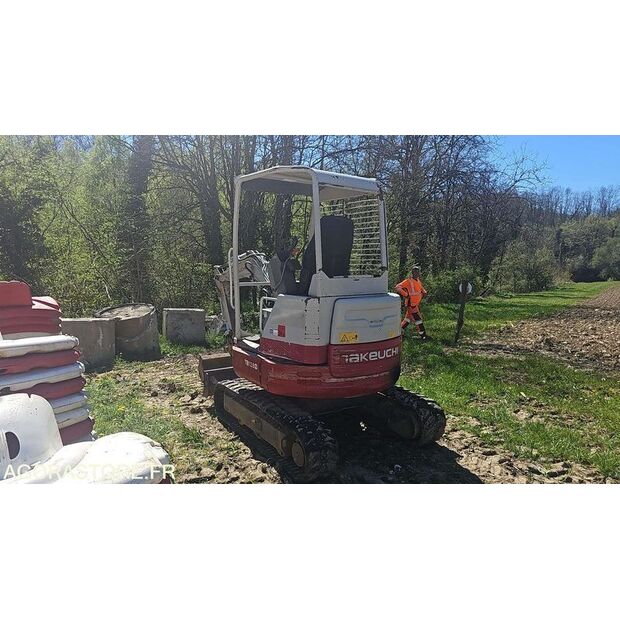 2012 TAKEUCHI TB128FR-46786933