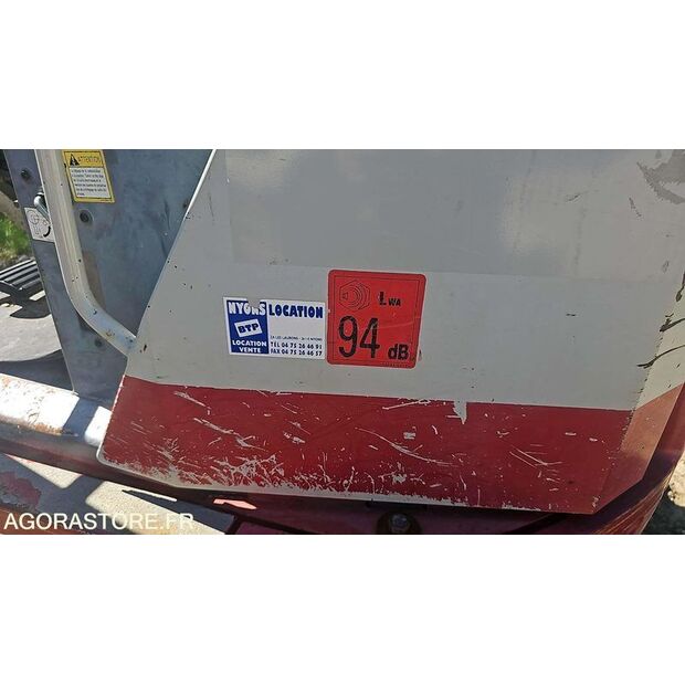 2012 TAKEUCHI TB128FR-46786947