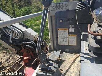 2012-takeuchi-tb128fr-1446176-46786952