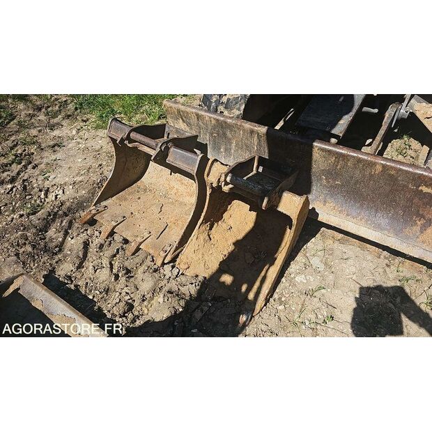 2012 TAKEUCHI TB128FR-46786959