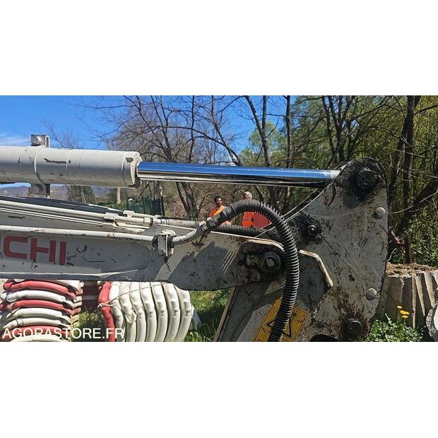 2012 TAKEUCHI TB128FR-46786965