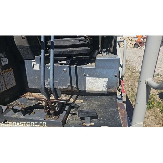 2012 TAKEUCHI TB128FR-46786975