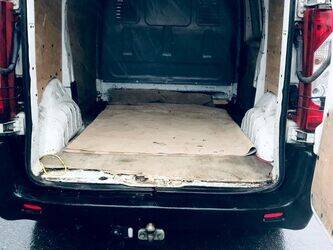 2009-peugeot-expert-1446179-46786999