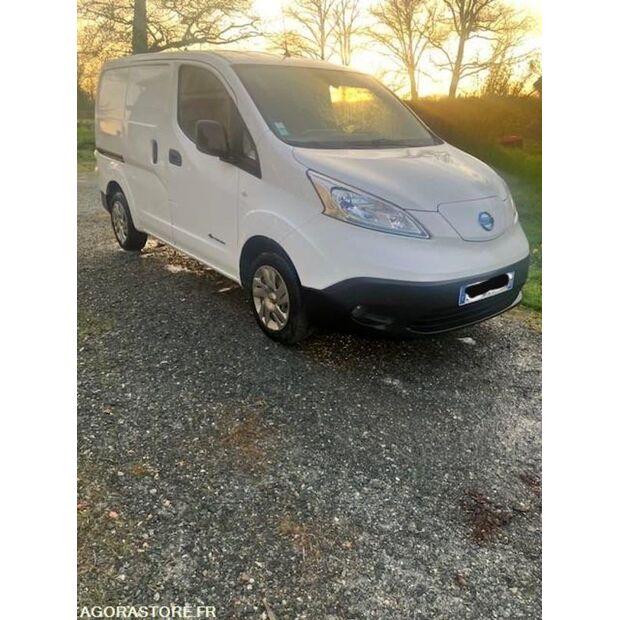 2018 نيسان NV200-46787088