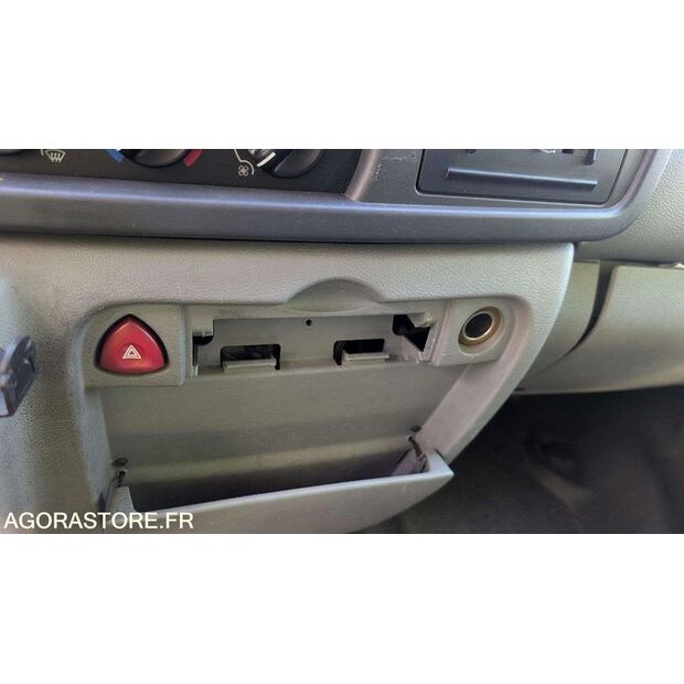 2006 رينو Master-46787127