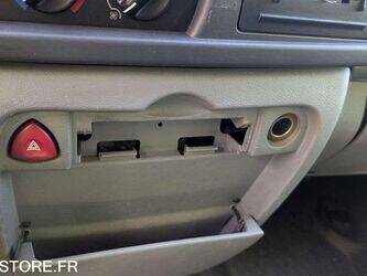 2006-renault-master-1446189-46787127