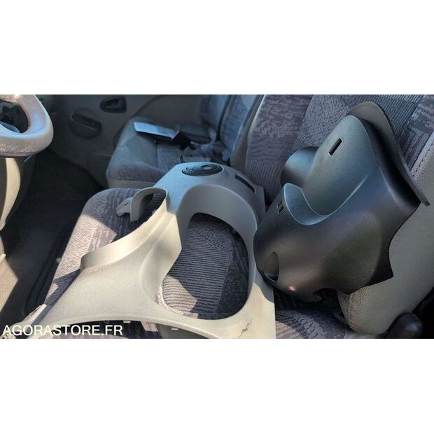 2006 رينو Master-46787130