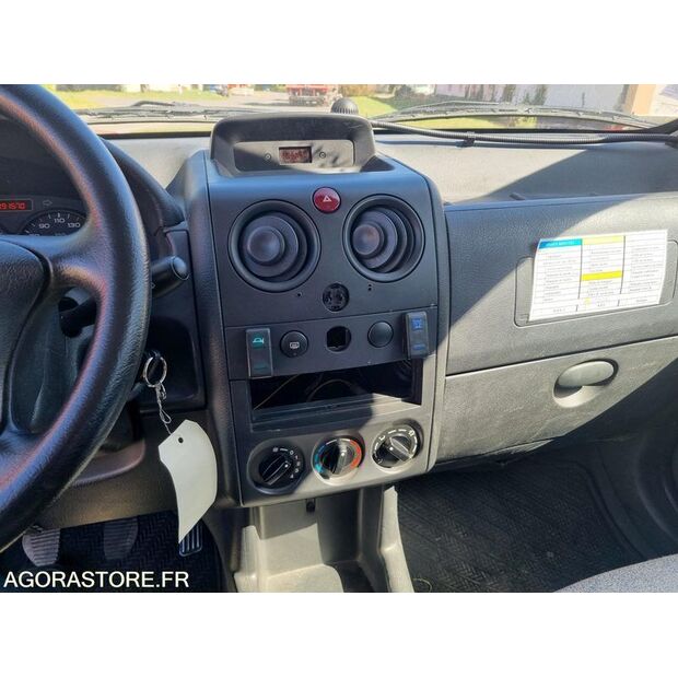 2005 Peugeot PARTNER-46787226