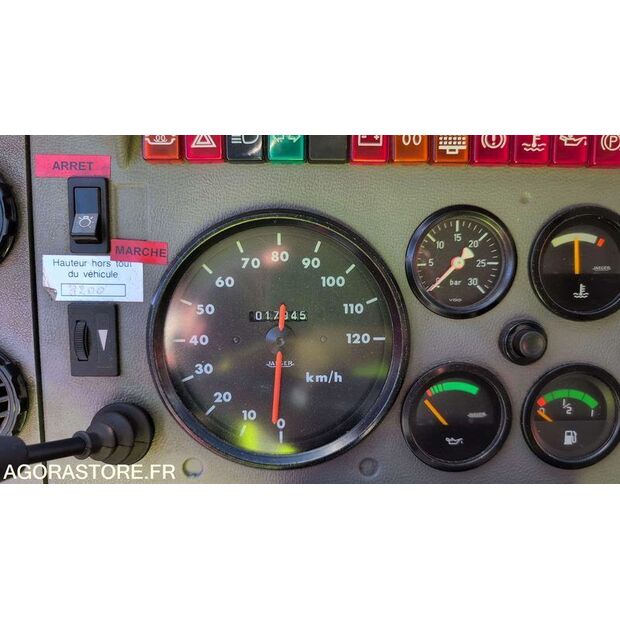 1995 رينو M180-46787236