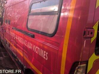 2015-renault-master-1446205-46787307