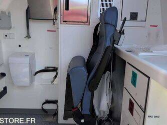 2015-renault-master-1446205-46787309