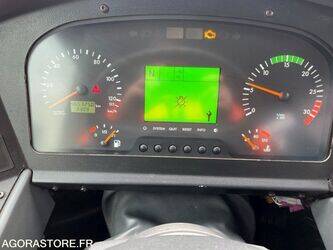 2009-mercedes-benz-intouro-1446206-46787335