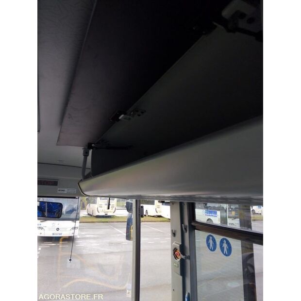 Mercedes-Benz INTOURO-46787372