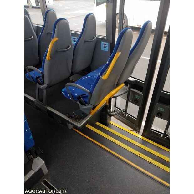 Mercedes-Benz INTOURO-46787375