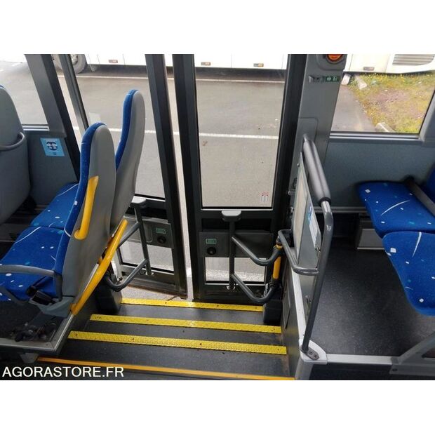 Mercedes-Benz INTOURO-46787377