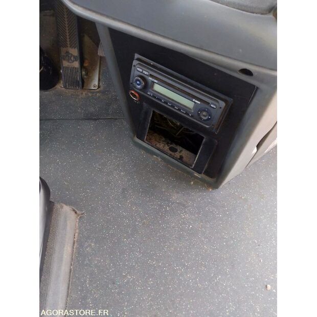 Mercedes-Benz INTOURO-46787390