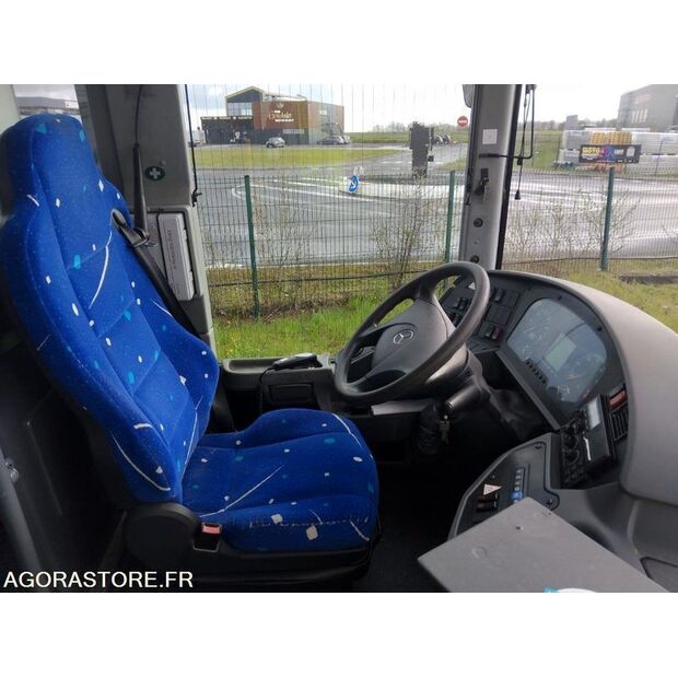 Mercedes-Benz INTOURO-46787393