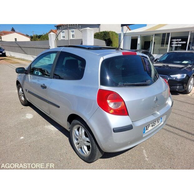 2006 Renault Clio-46787562