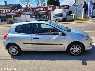 2006-renault-clio-1446219-46787566