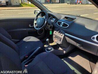 2006-renault-clio-1446219-46787568