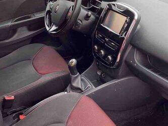 2014-renault-clio-1445433-46787599