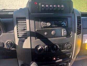 2011-volkswagen-crafter-1445444-46787627