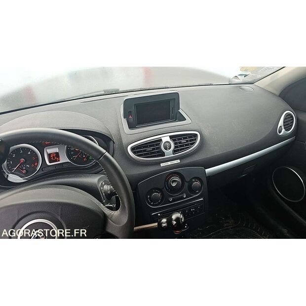 2010 Renault Clio-46787665