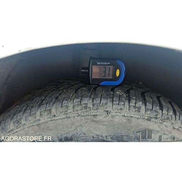 2010 Renault Clio-46787672