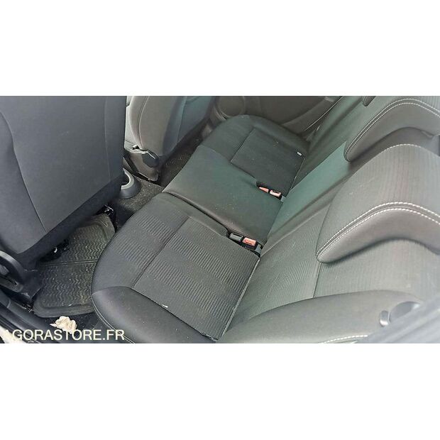 2010 Renault Clio-46787675