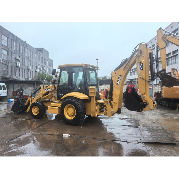 2023 JCB 3cx-46788196