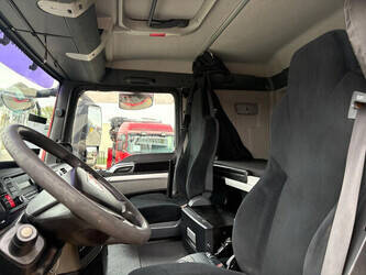 2010-man-tgs-26-440-1446324-46789688