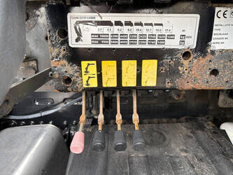 2010-man-tgs-26-440-1446324-46789699