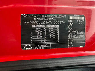 2010-man-tgs-26-440-1446324-46789715