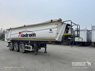 صورة ل مقطورات 2022 ويلتون OTHERS