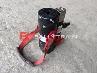 tension-pro-others-46794069