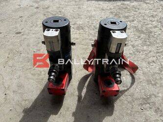 tension-pro-others-46794094